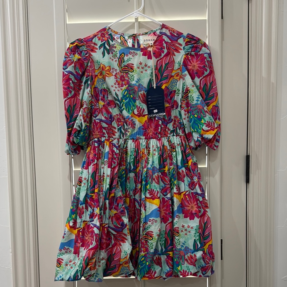 Bright and Fun Dress with Puff Sleeves and Bubble Hem